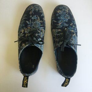 Dr. Martens Size 9